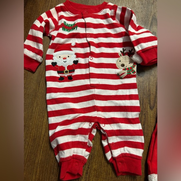 Christmas Outfits - Picture 2 of 7